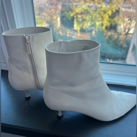 Zara White Ankle Boots - Picture 2 of 6